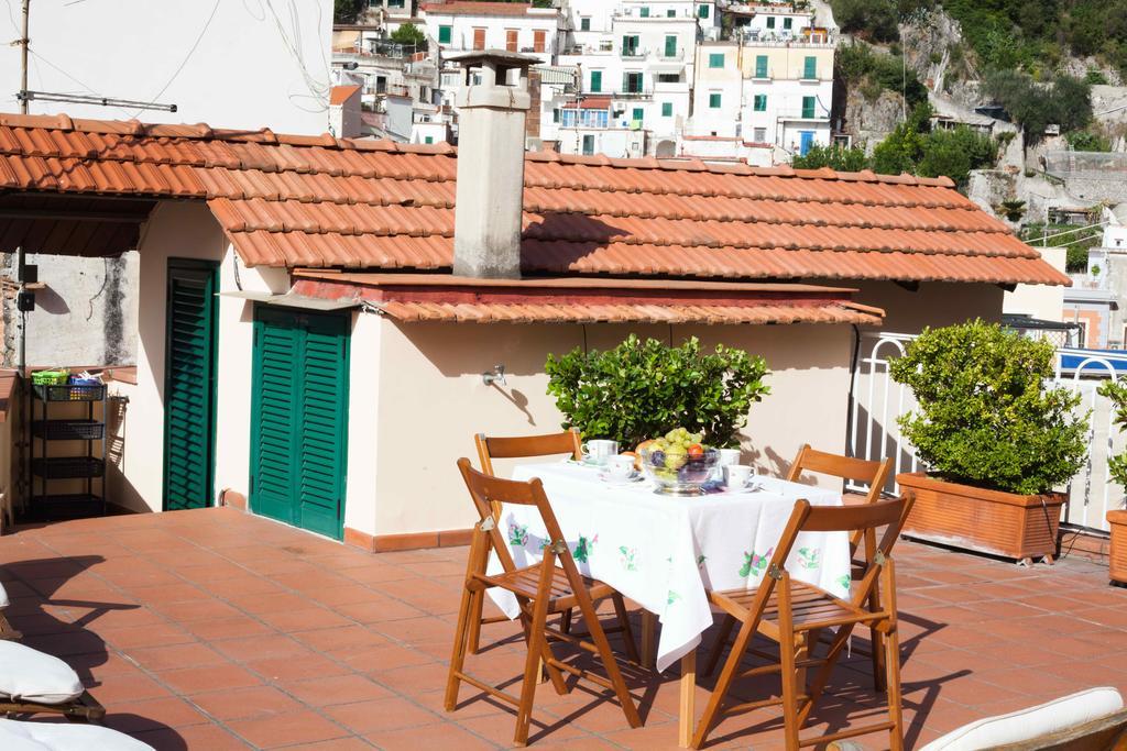 La Bifora Apartment Amalfi Luaran gambar